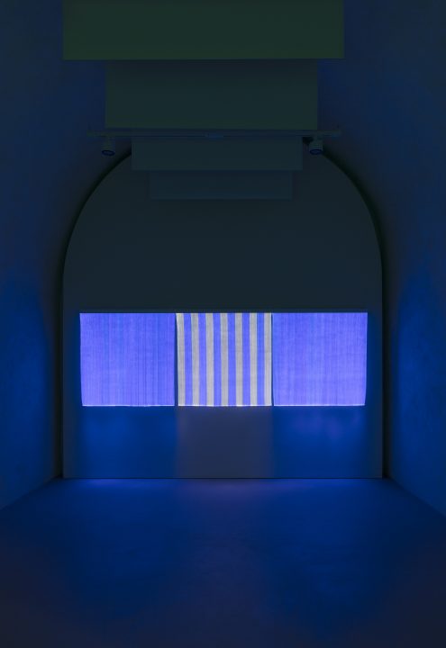 Rocca di Angera_Ala Scaligera_Continuum_Daniel Buren_Triptyque électrique Bleu_credits Andrea Rossetti